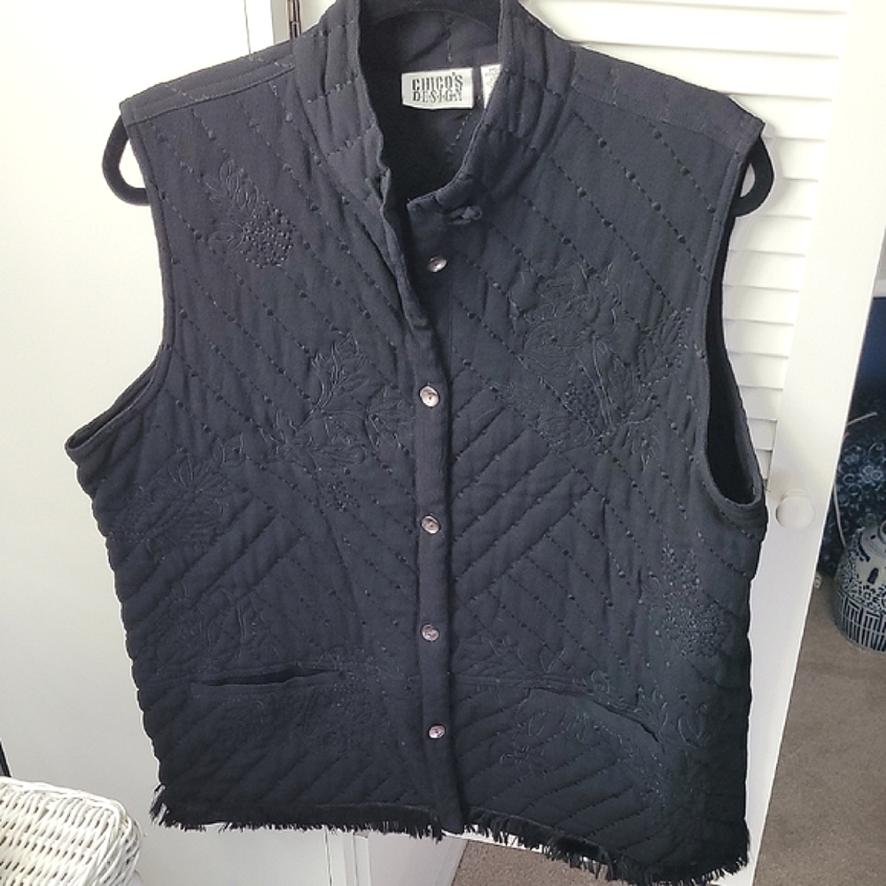 Chico's Design Artsy, Embroidered Black Vest 3=16/XL.